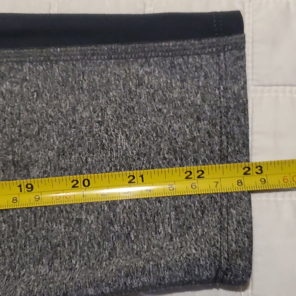 The North Face Flashdry Capri Leggings Gray Black Girls Regular Size 10-12 - Picture 7 of 10